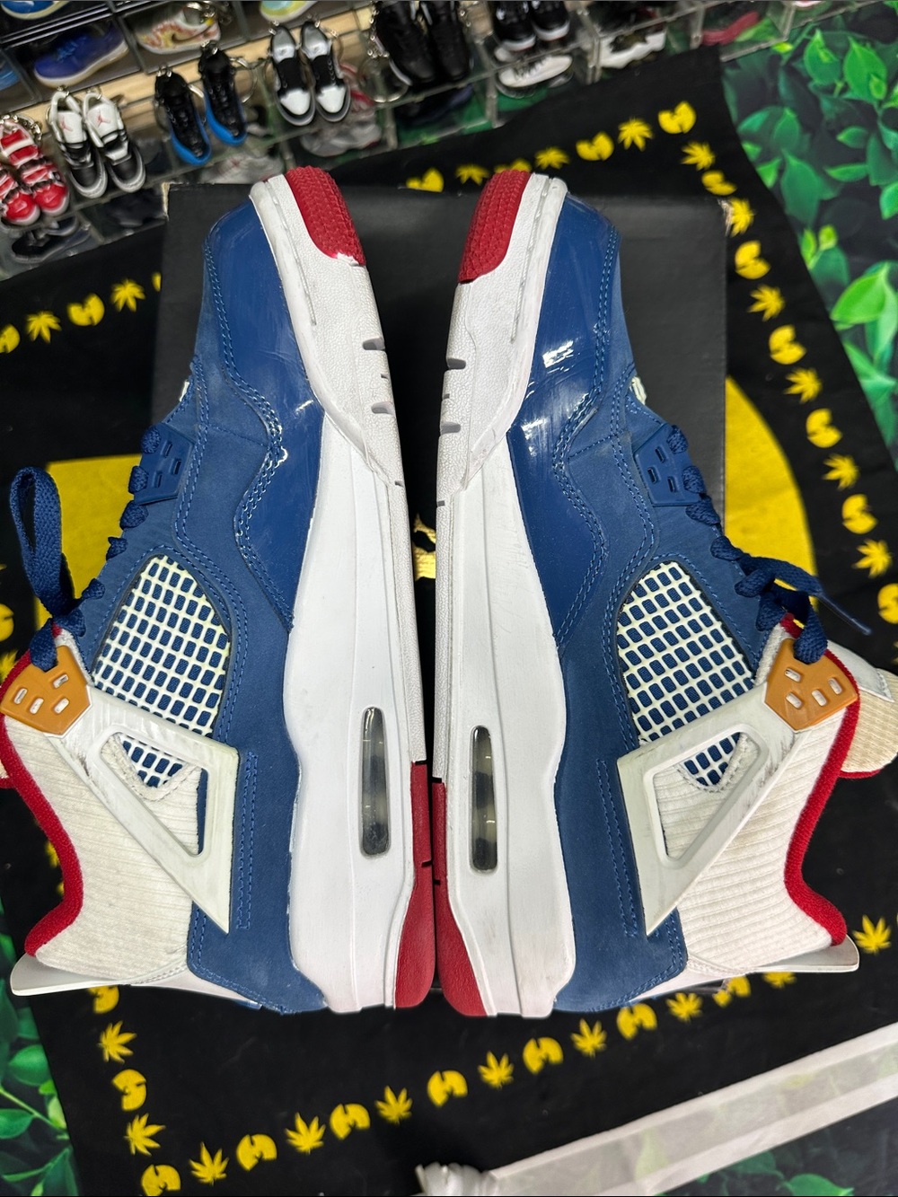 Jordan 4 Retro Messy Room Size 6.5Y/8W - Picture 5 of 7